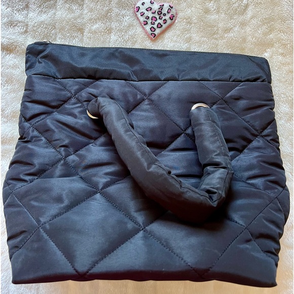 Joe Fresh Nylon Quilted Puffer Tote - Picture 3 of 12